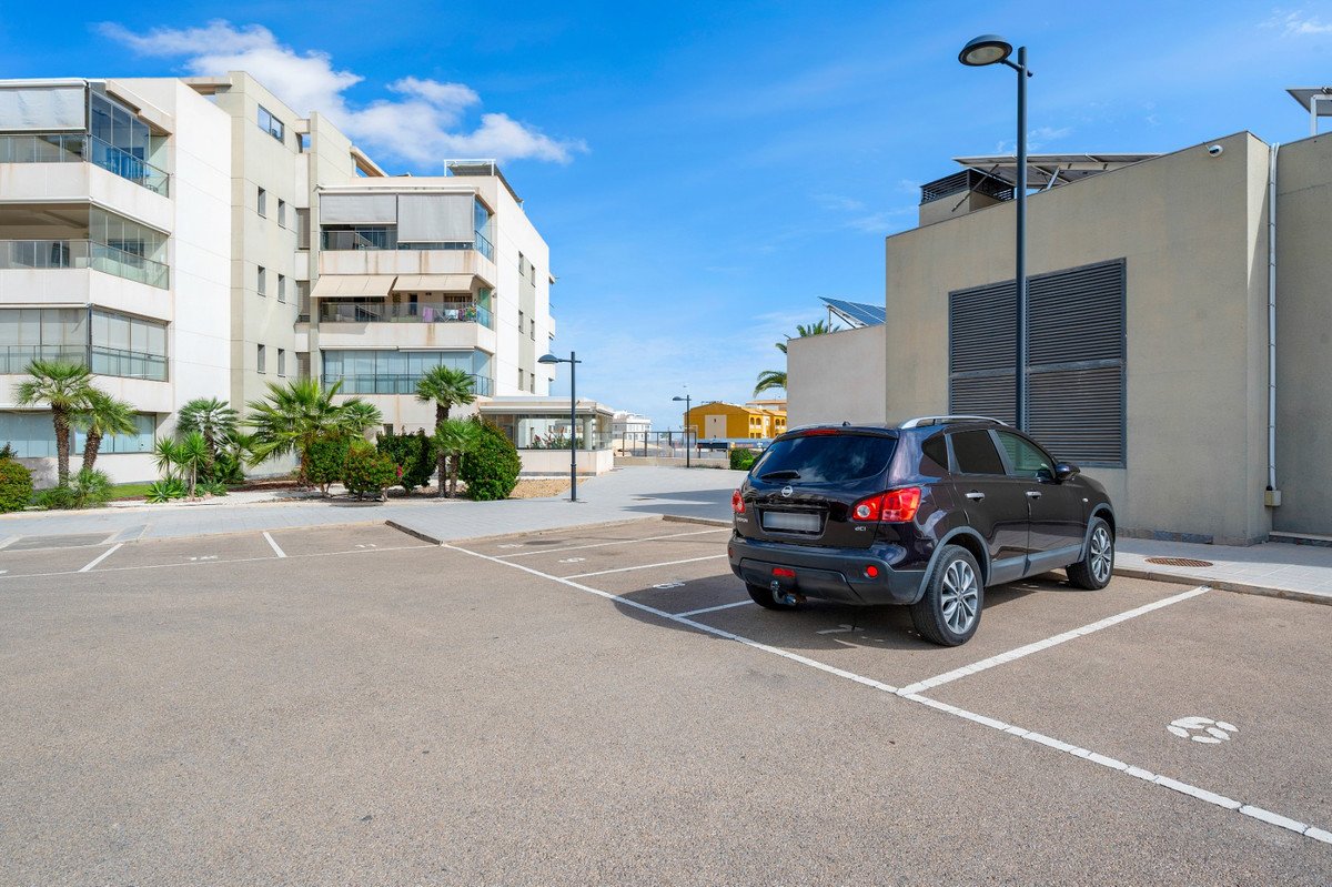 2 Bed Ground Floor Apartment in Los Dolses