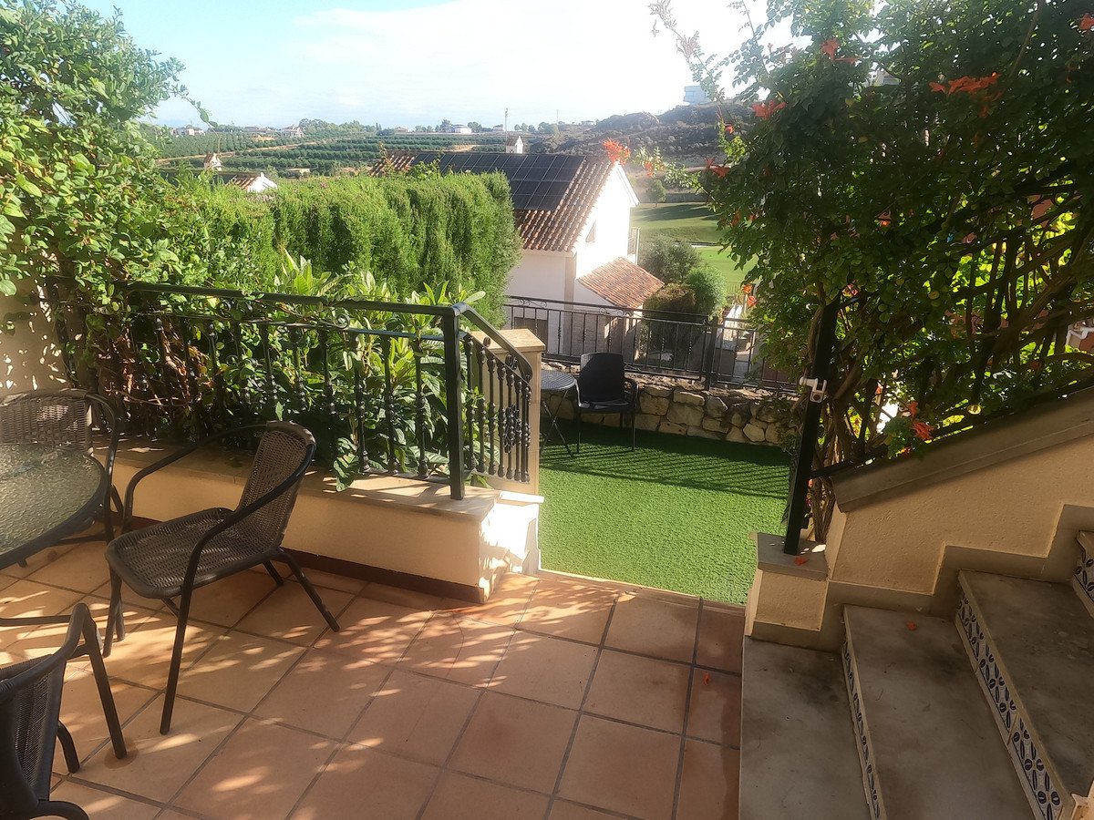 2 Bed Bungalow in La Finca Golf