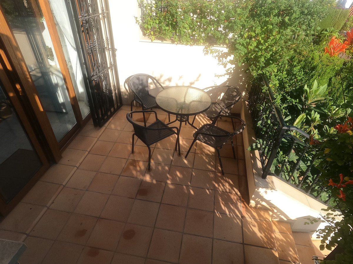 2 Bed Bungalow in La Finca Golf