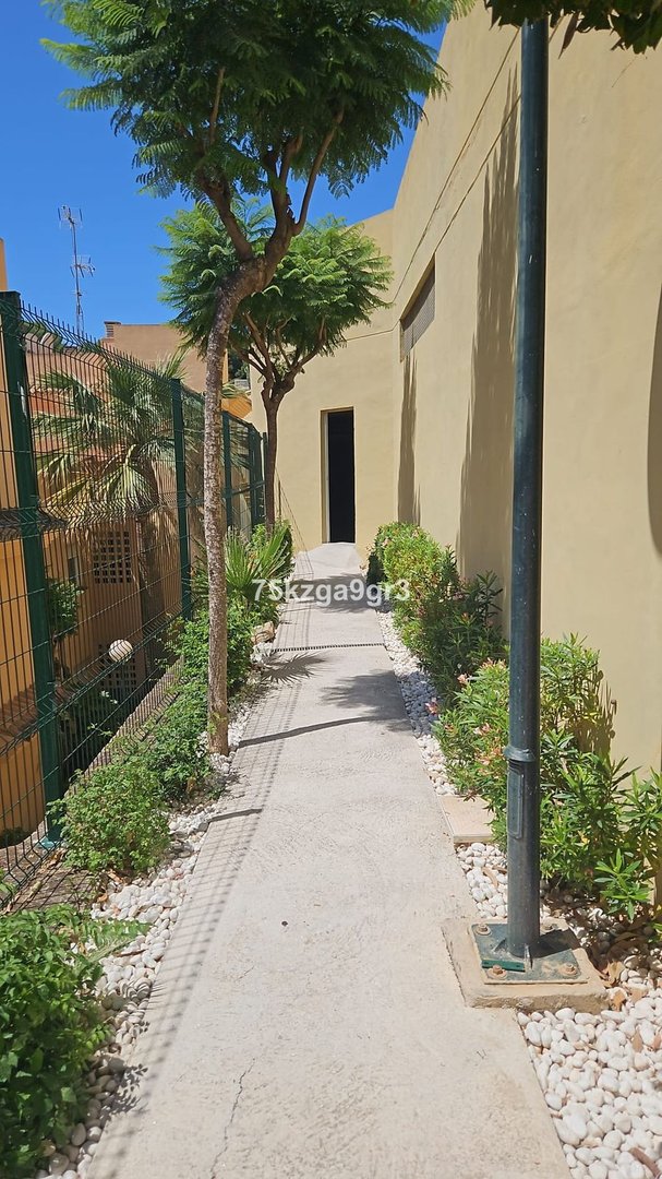 2 Bed Ground Floor Apartment in Calahonda