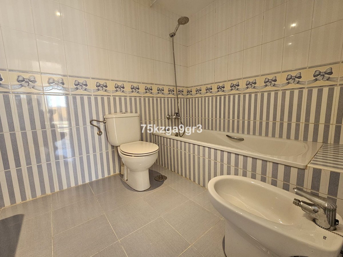 2 Bed Ground Floor Apartment in Calahonda