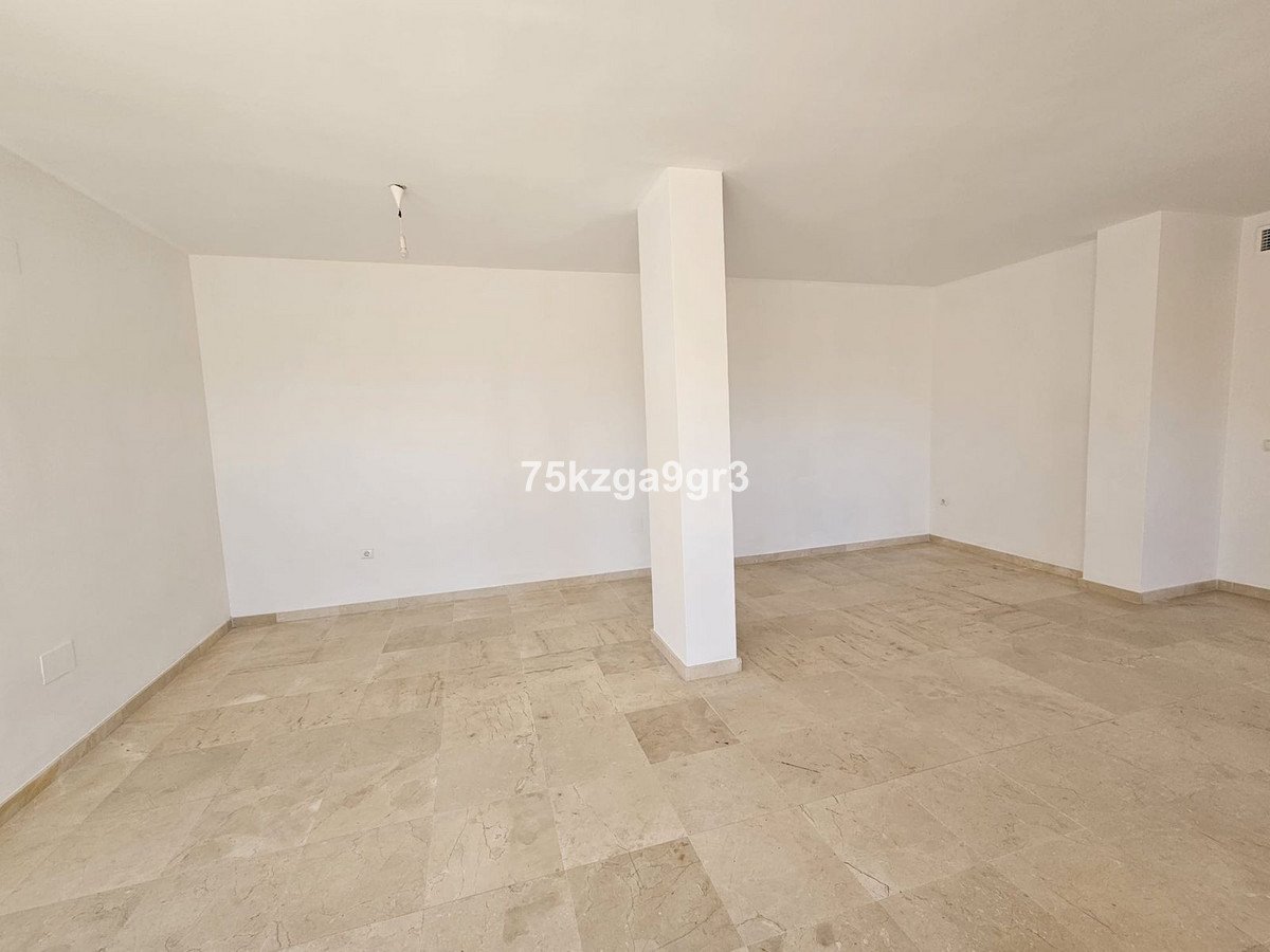 2 Bed Ground Floor Apartment in Calahonda