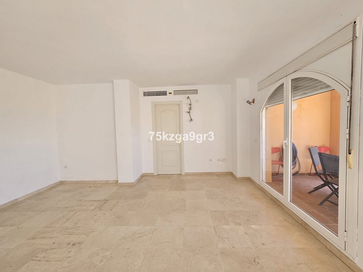 2 Bed Ground Floor Apartment in Calahonda