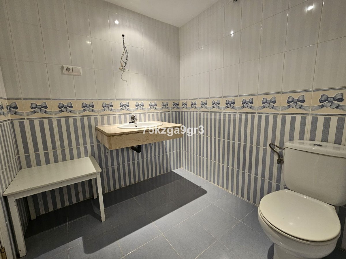 2 Bed Ground Floor Apartment in Calahonda