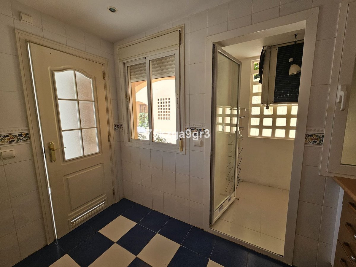 2 Bed Ground Floor Apartment in Calahonda