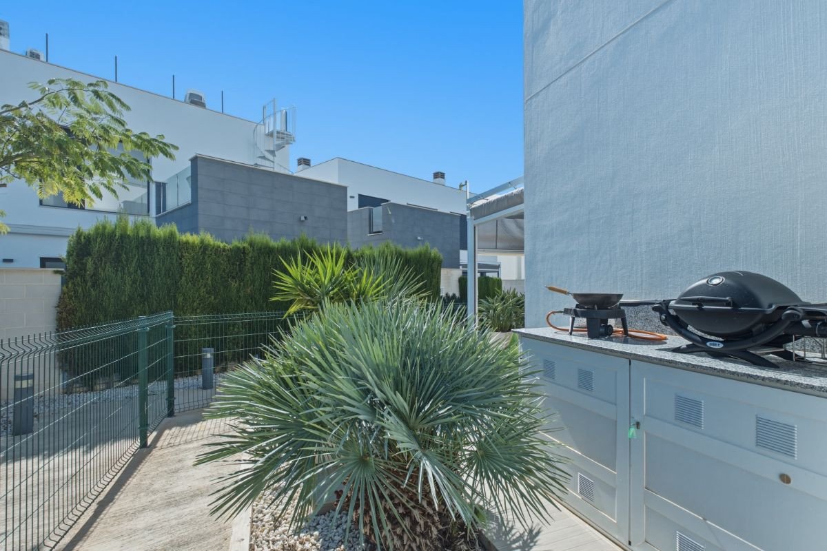 2 Bed Ground Floor Apartment in Punta Prima