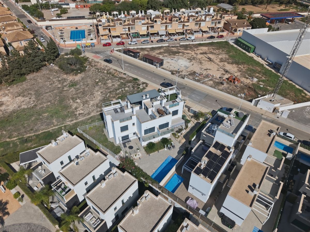 2 Bed Ground Floor Apartment in Punta Prima