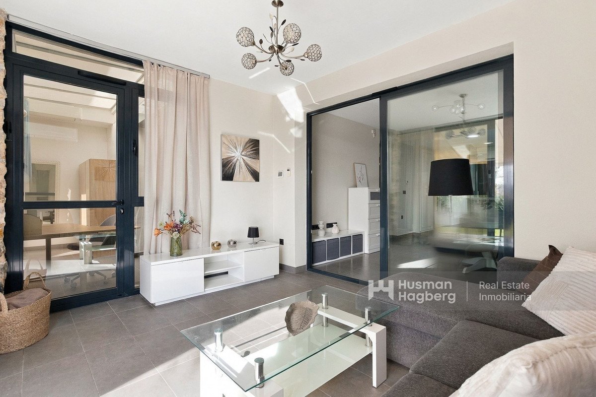 2 Bed Middle Floor Apartment in Campoamor