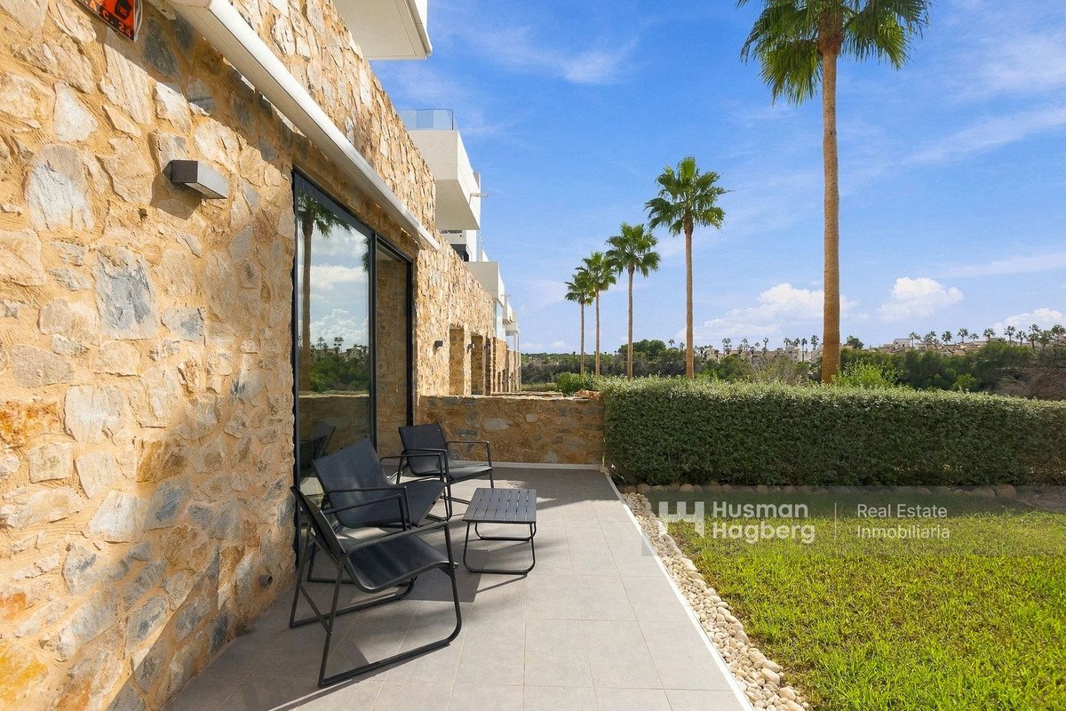 2 Bed Middle Floor Apartment in Campoamor