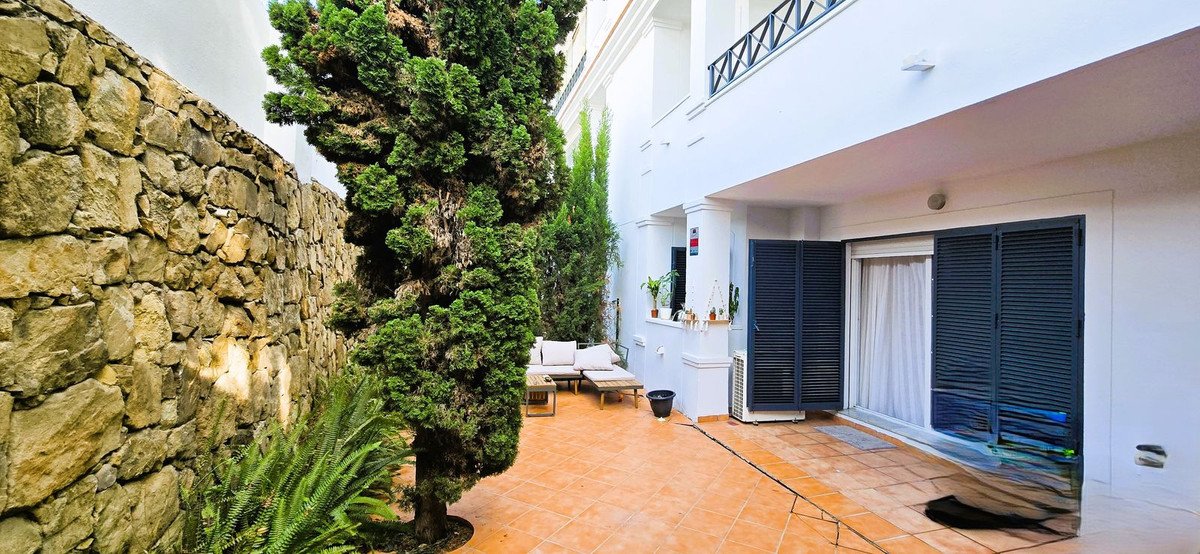 2 Bed Ground Floor Apartment in Elviria