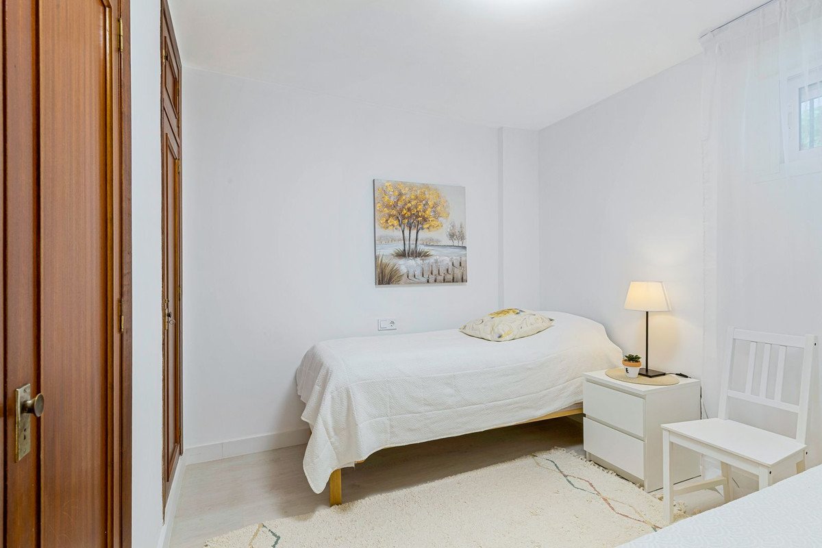 2 Bed Middle Floor Apartment in Torreblanca