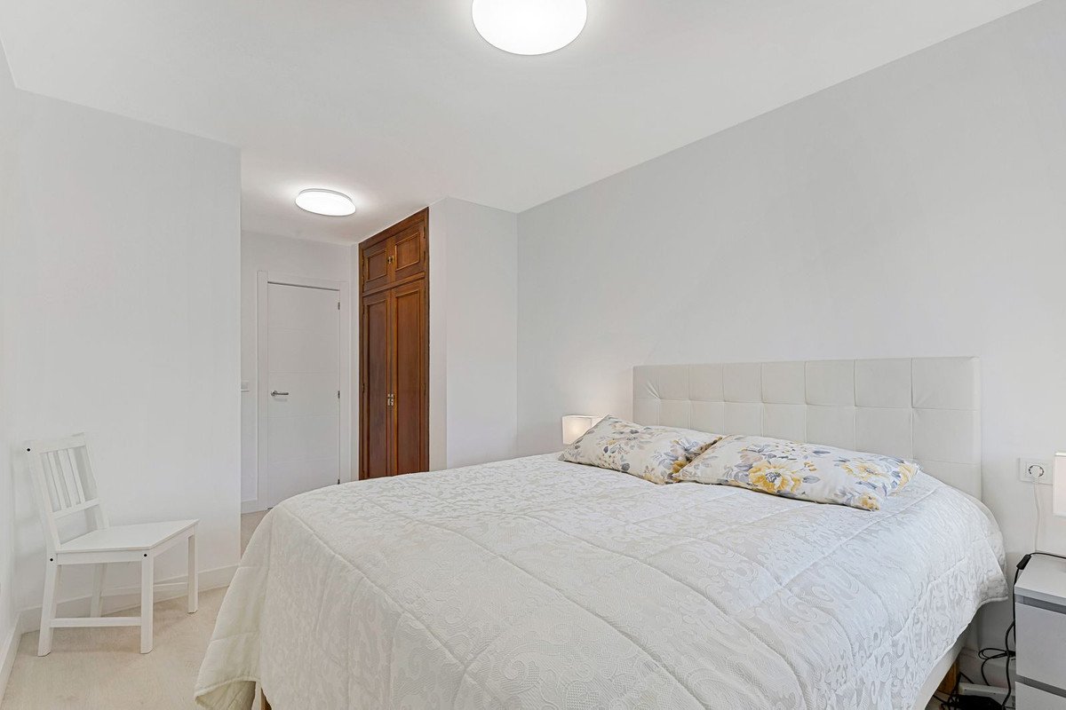 2 Bed Middle Floor Apartment in Torreblanca
