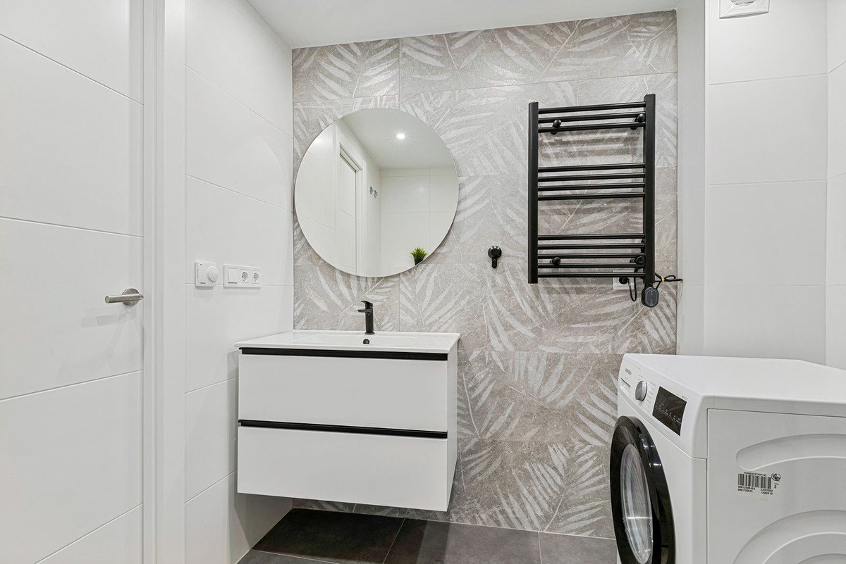 2 Bed Middle Floor Apartment in Torreblanca