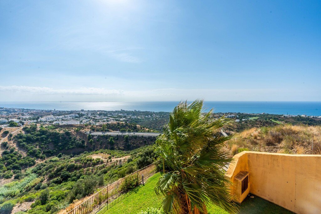 2 Bed Duplex in Calahonda
