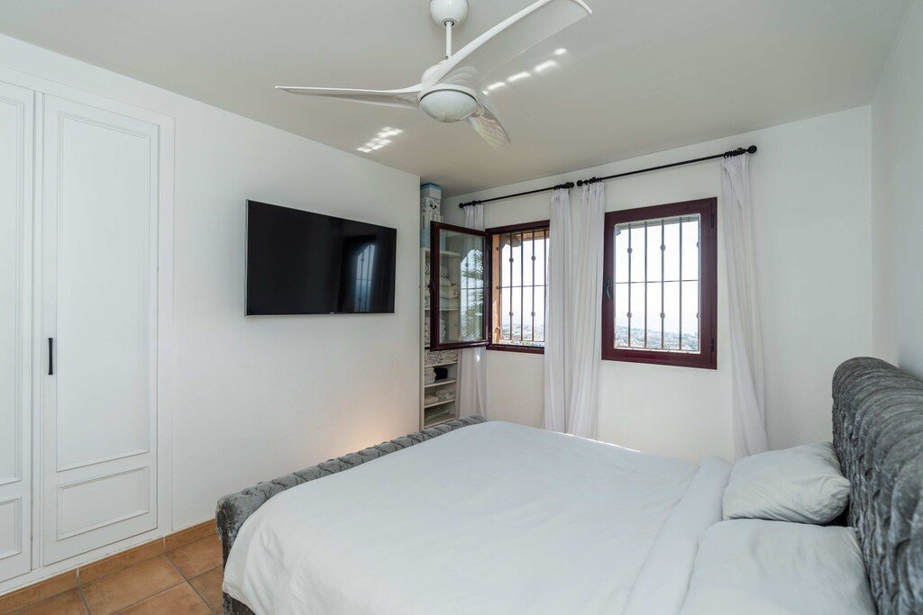 2 Bed Duplex in Calahonda