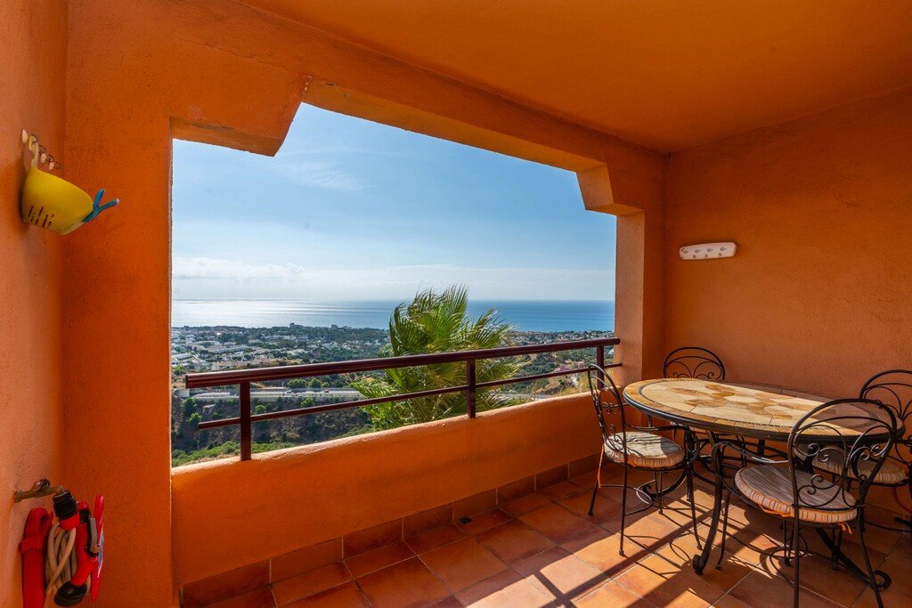 2 Bed Duplex in Calahonda