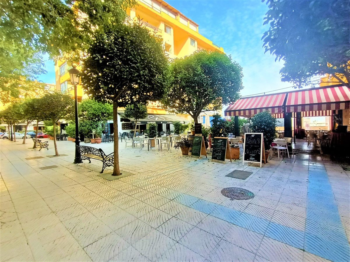 3 Bed Middle Floor Apartment in San Pedro de Alcántara