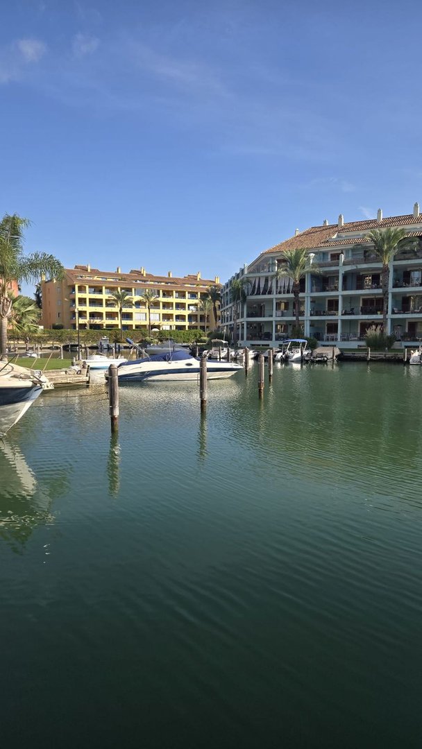2 Bed Ground Floor Apartment in Sotogrande Marina