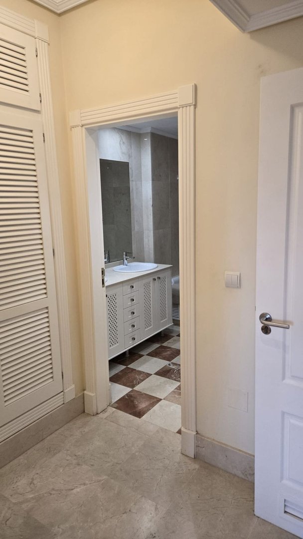 2 Bed Ground Floor Apartment in Sotogrande Marina