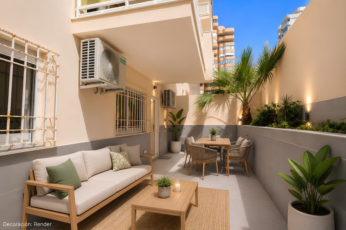 4 Bed Middle Floor Apartment in Los Boliches