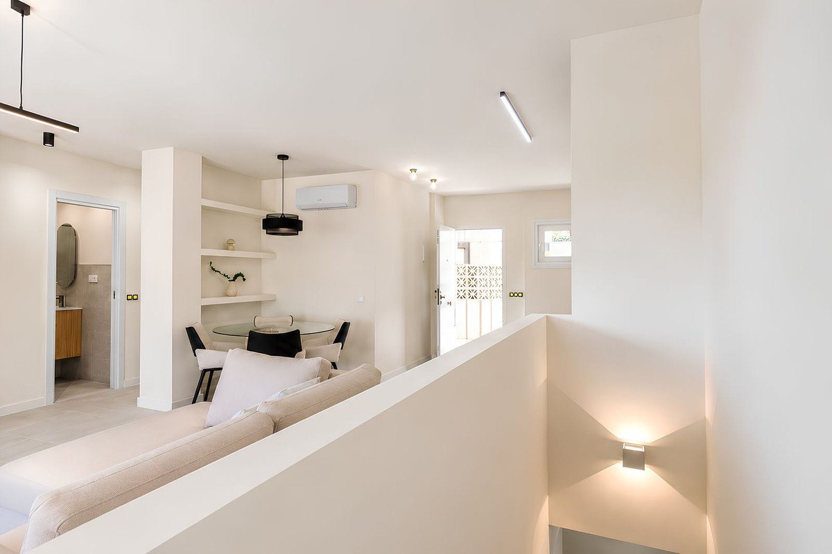 4 Bed Middle Floor Apartment in Los Boliches
