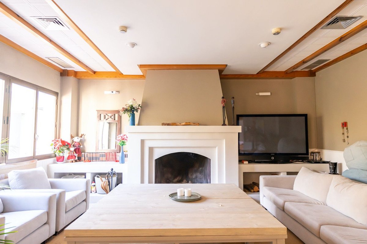 3 Bed Ground Floor Apartment in Nueva Andalucía