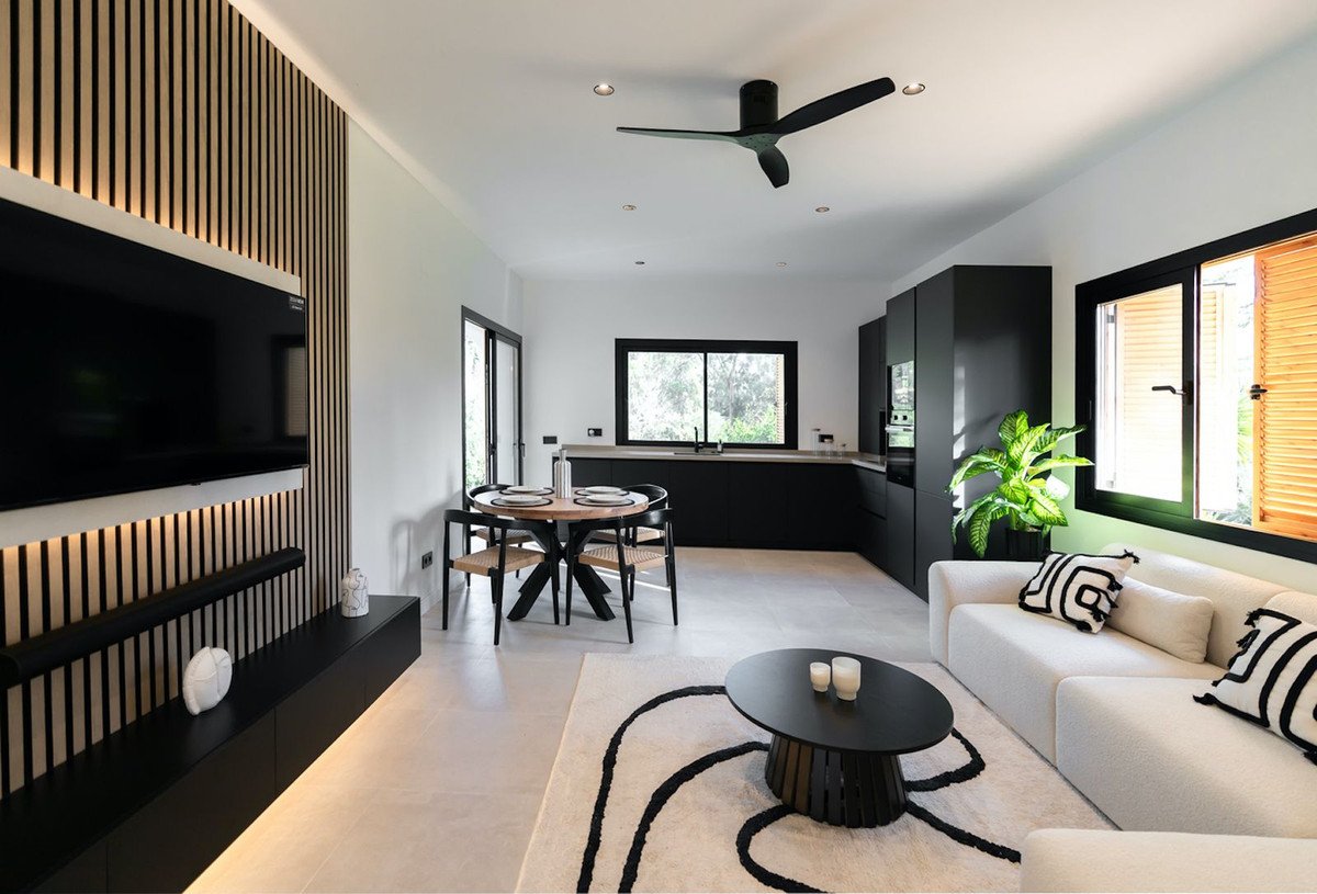 3 Bed Ground Floor Apartment in Nueva Andalucía