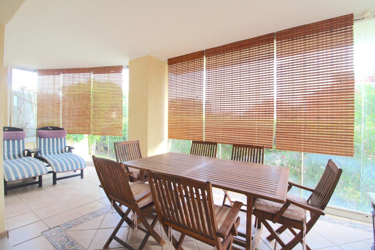 2 Bed Ground Floor Apartment in Bahía de Marbella
