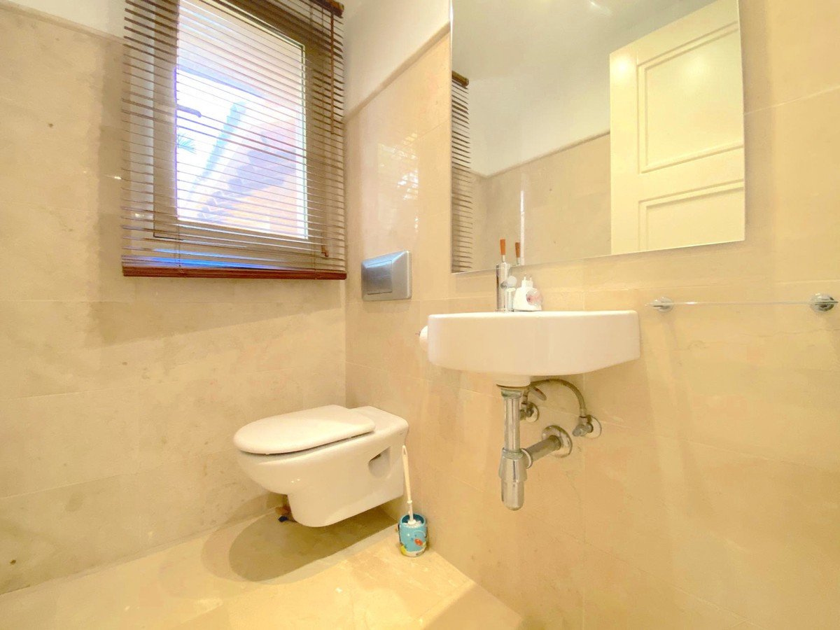2 Bed Middle Floor Apartment in Río Real