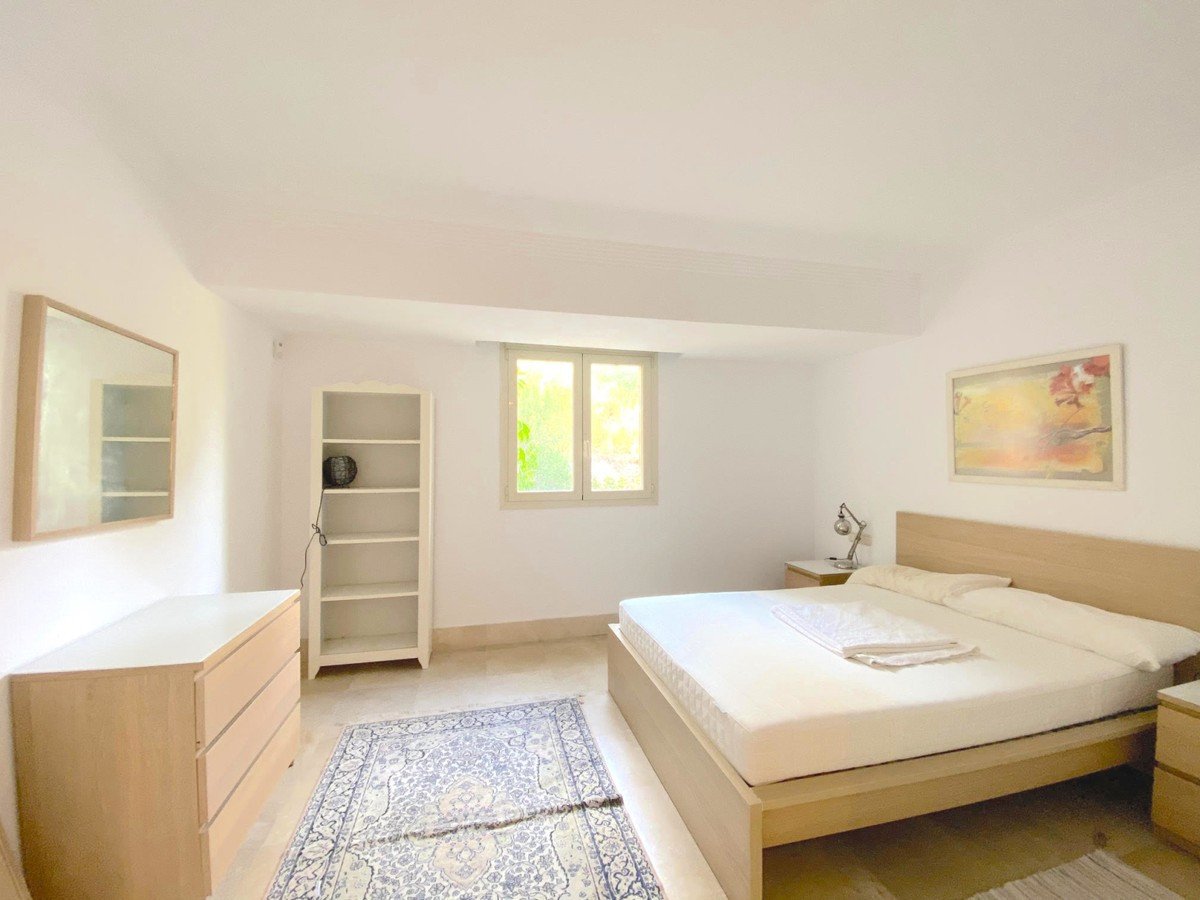 2 Bed Middle Floor Apartment in Río Real