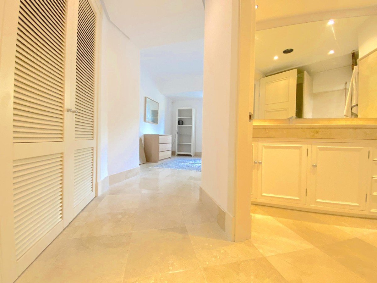 2 Bed Middle Floor Apartment in Río Real