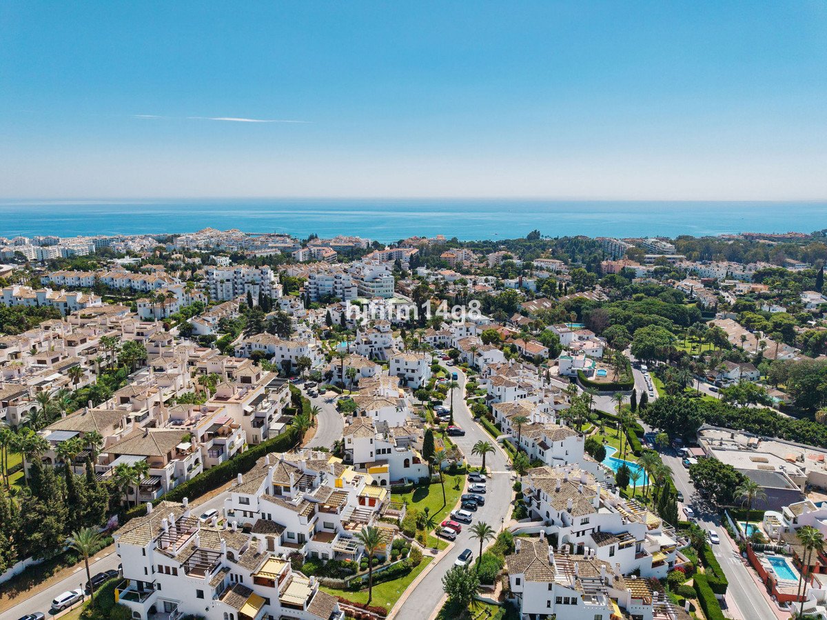 2 Bed Ground Floor Apartment in Nueva Andalucía