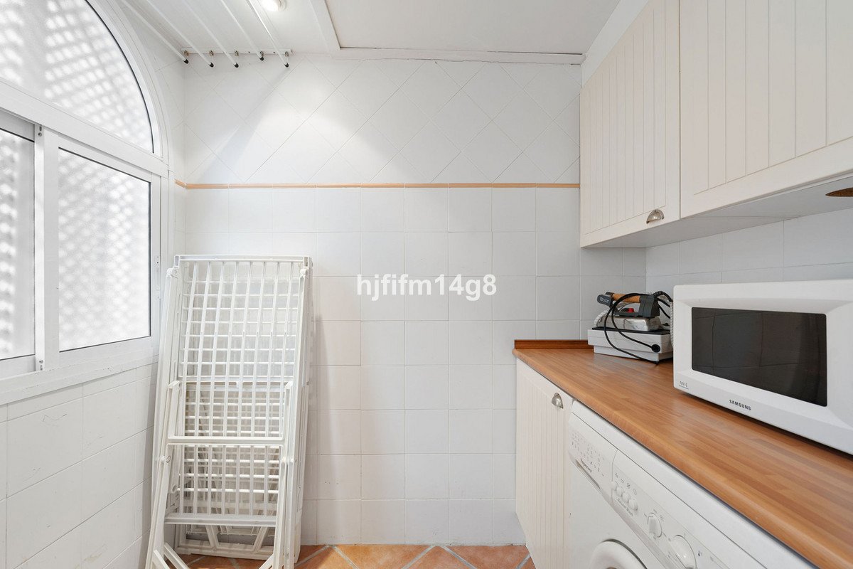 2 Bed Ground Floor Apartment in Nueva Andalucía