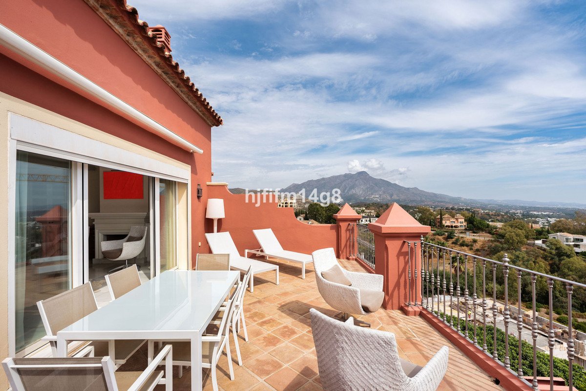 3 Bed Townhouse in Monte Halcones