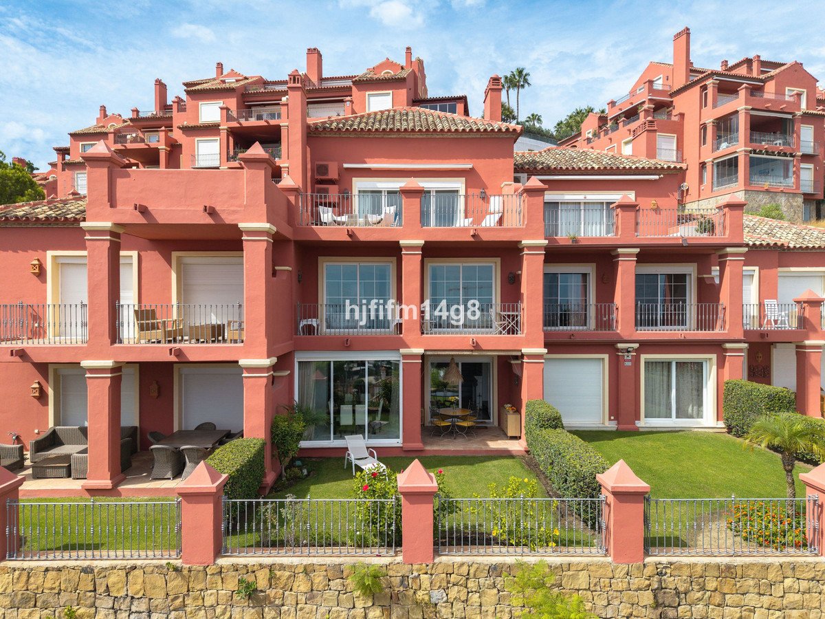 3 Bed Townhouse in Monte Halcones