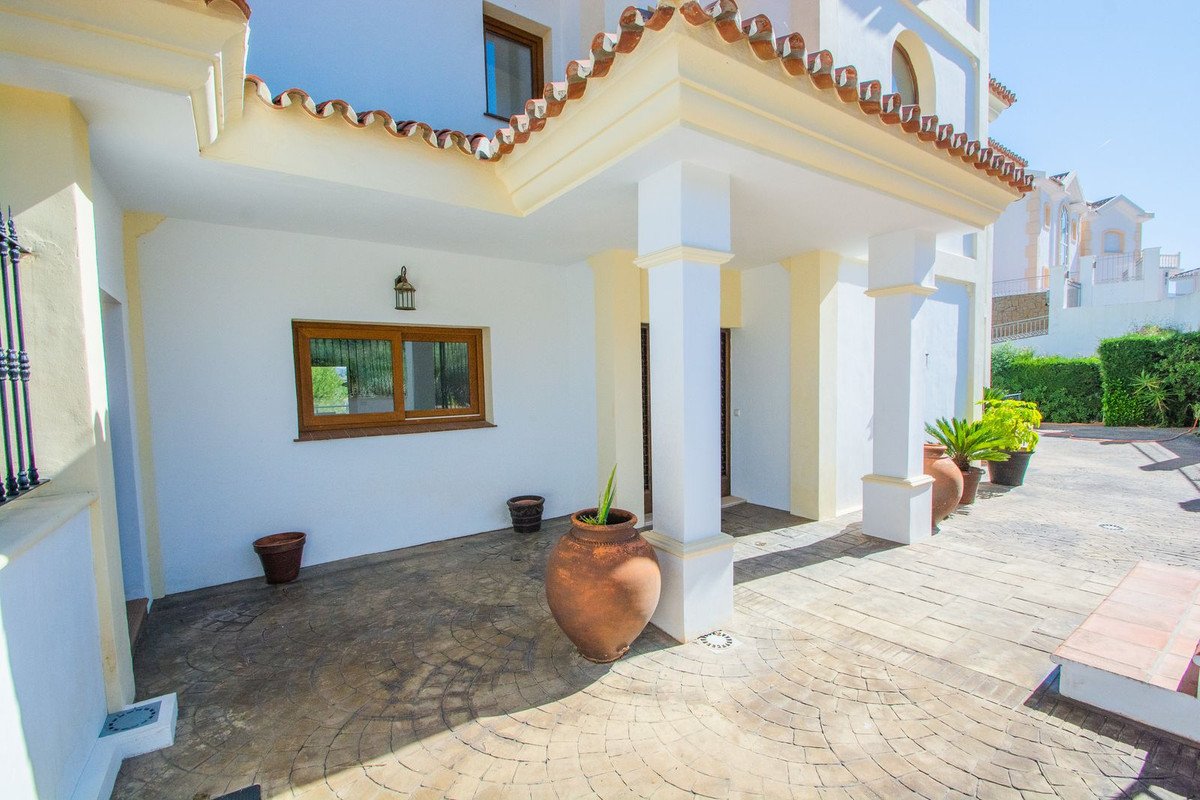 5 Bed Detached Villa in La Cala Golf