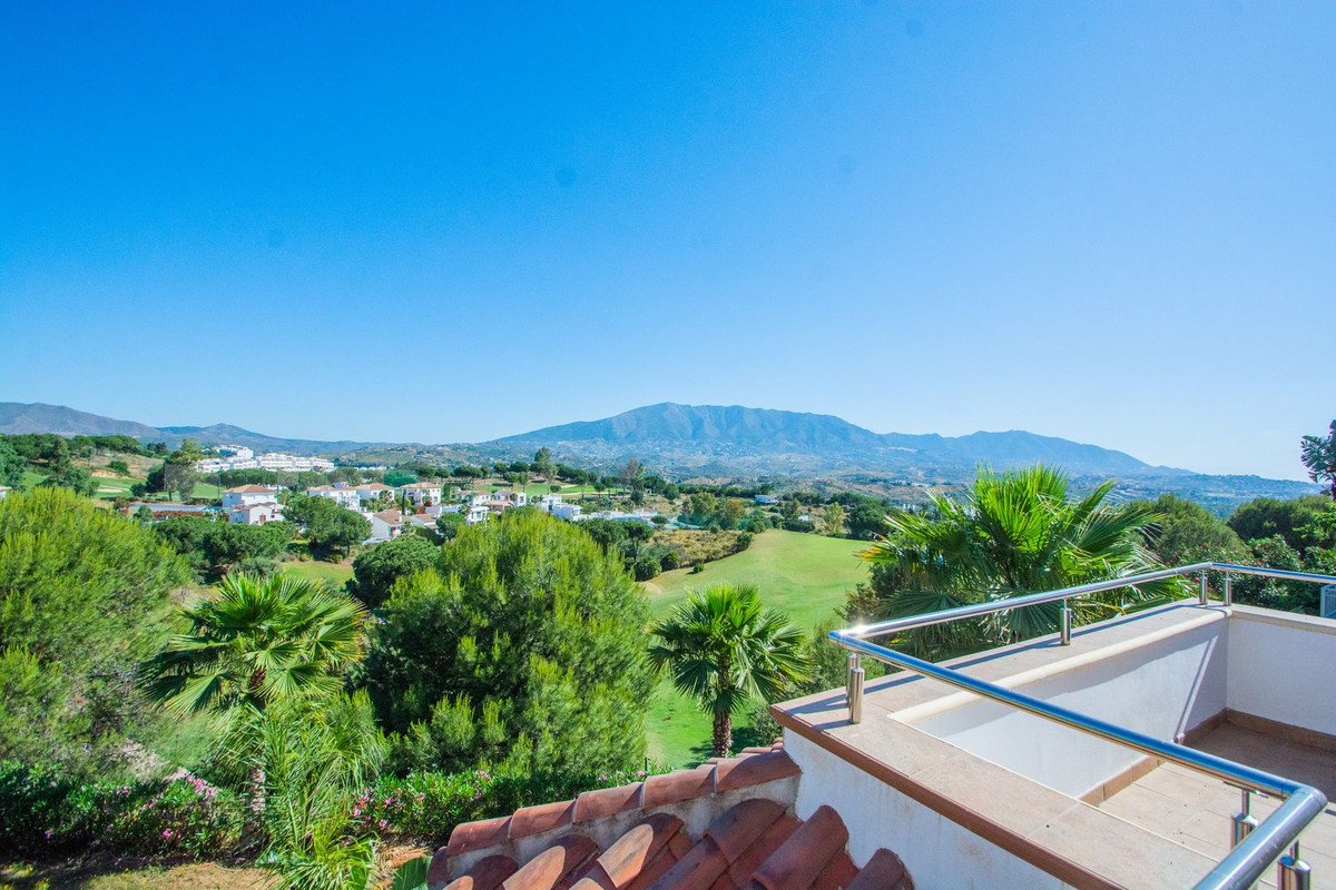 5 Bed Detached Villa in La Cala Golf