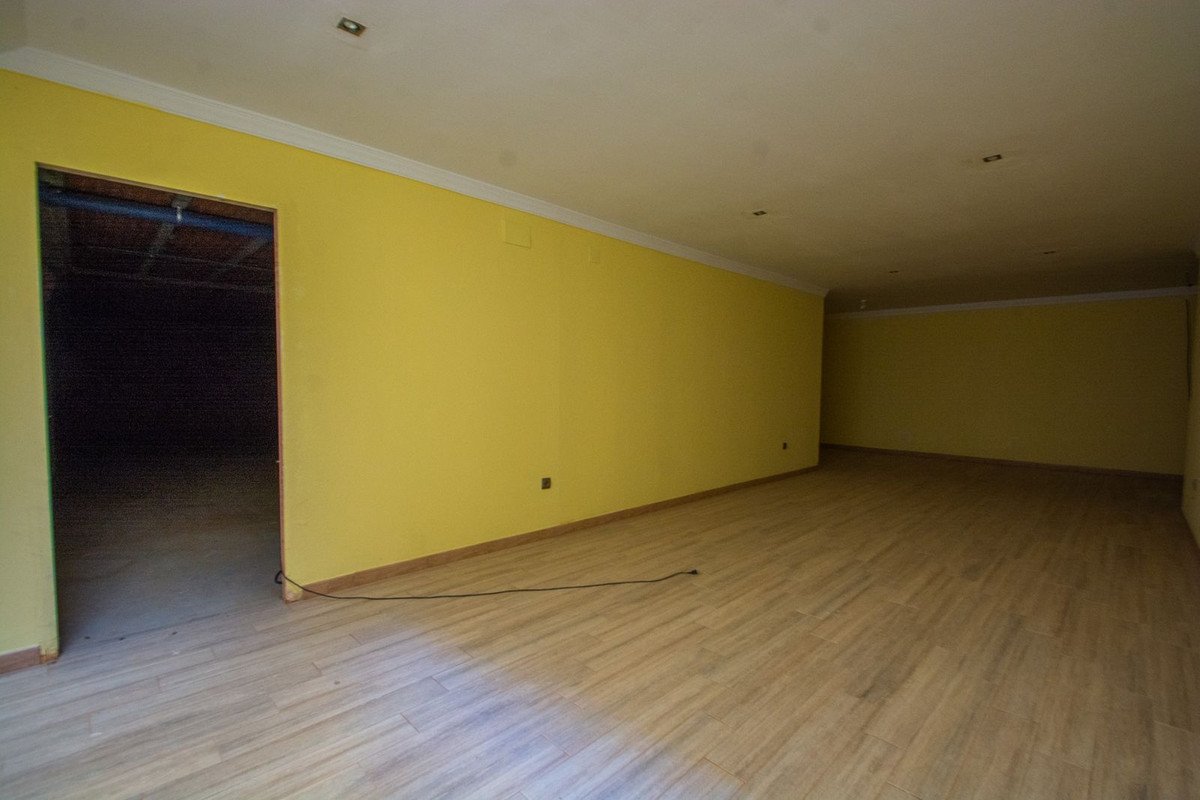 5 Bed Detached Villa in La Cala Golf