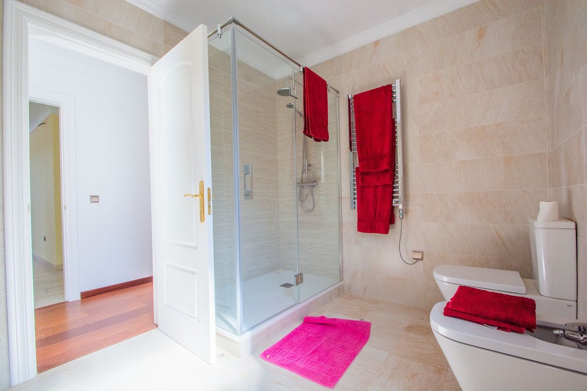 5 Bed Detached Villa in La Cala Golf