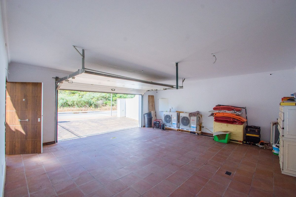 5 Bed Detached Villa in La Cala Golf