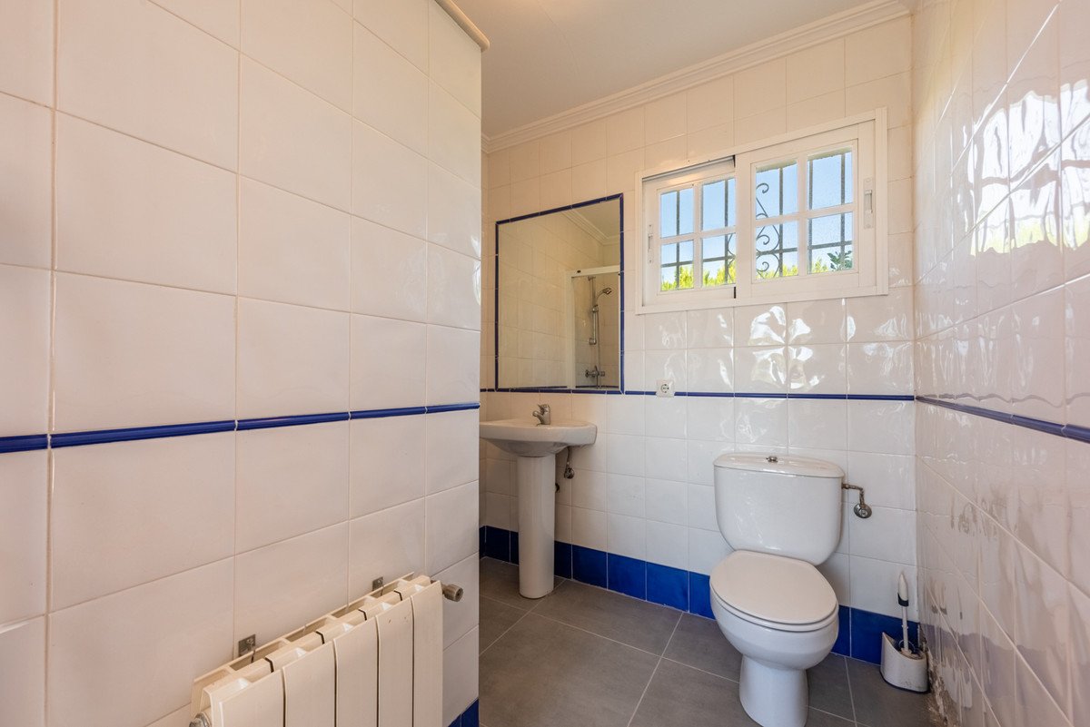 4 Bed Detached Villa in Atalaya
