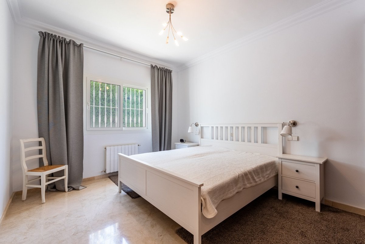 4 Bed Detached Villa in Atalaya