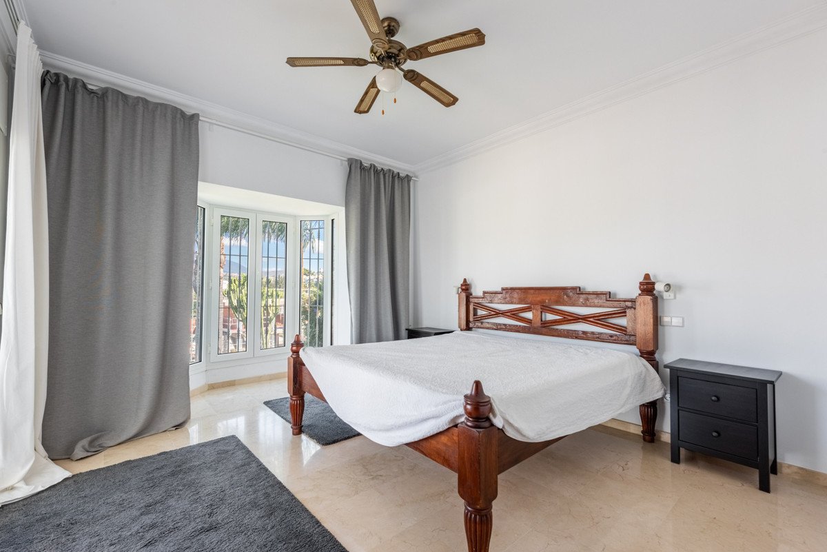 4 Bed Detached Villa in Atalaya