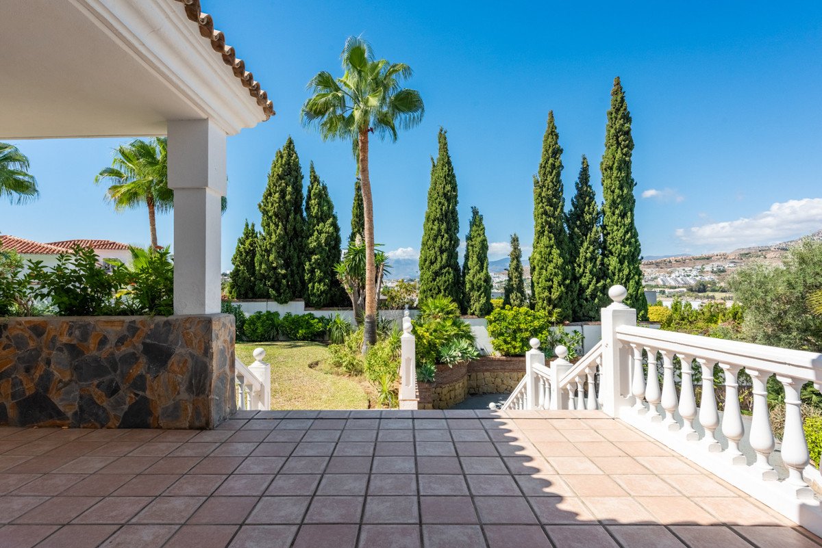 4 Bed Detached Villa in Atalaya