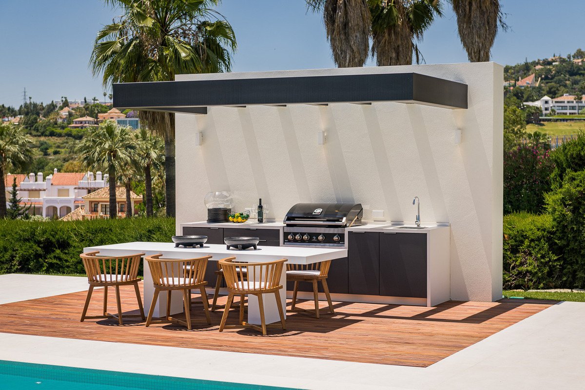 6 Bed Detached Villa in Nueva Andalucía