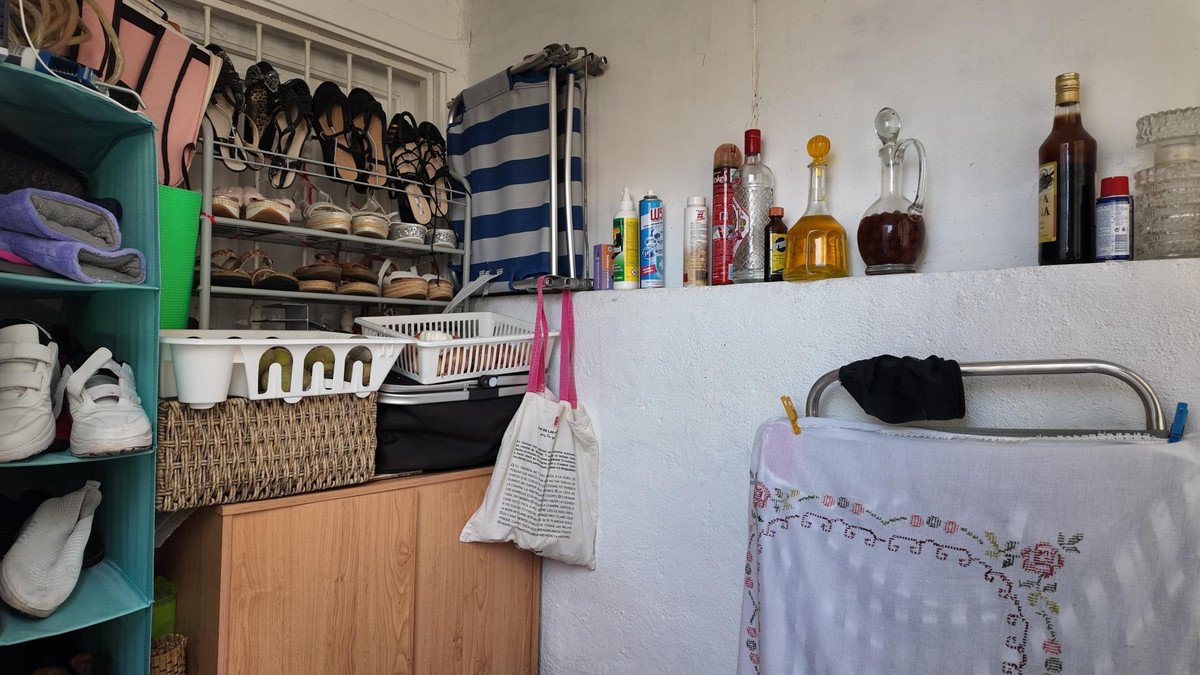 2 Bed Middle Floor Apartment in Punta Prima