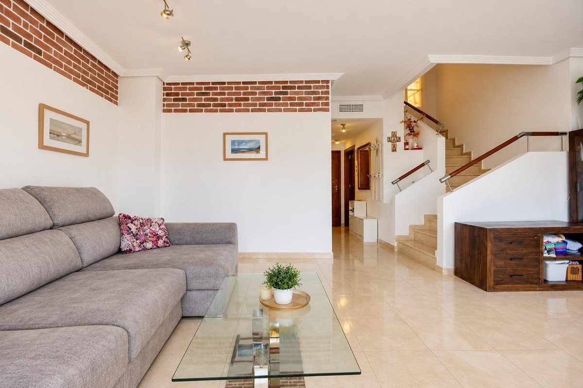 2 Bed Penthouse in Lomas de Cabo Roig