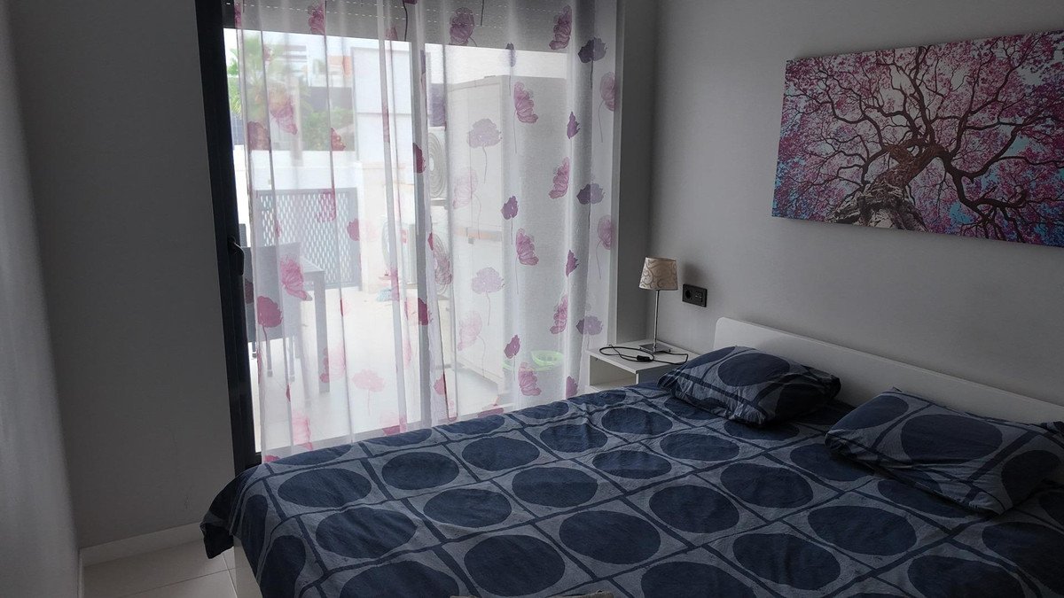 2 Bed Ground Floor Apartment in Orihuela Costa