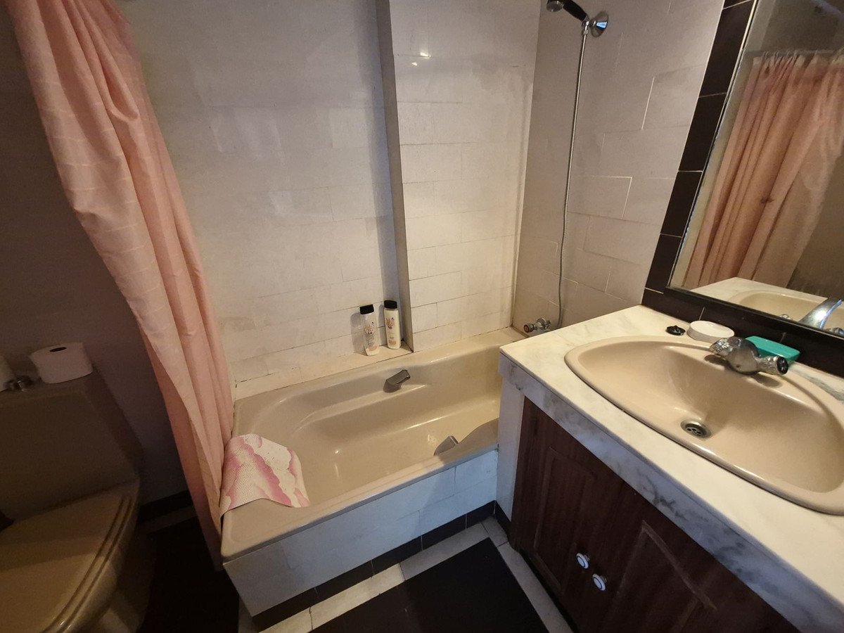1 Bed Middle Floor Apartment in Riviera del Sol