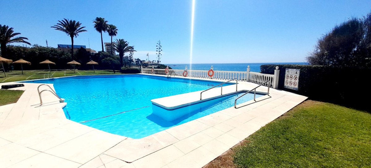1 Bed Middle Floor Apartment in Riviera del Sol